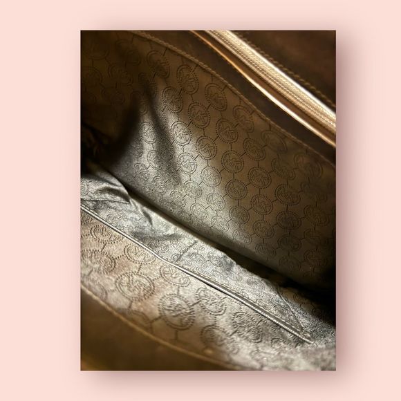 Michael Michael Kors Jet Set Multifunction Pocket Tote - Picture 5 of 9